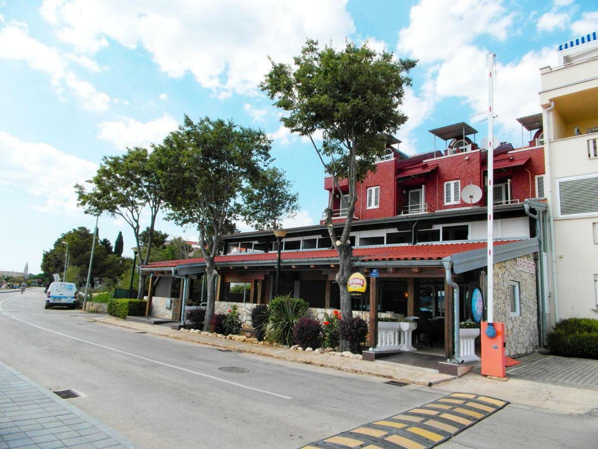 Blue Wave Apartments 투라니 외부 사진